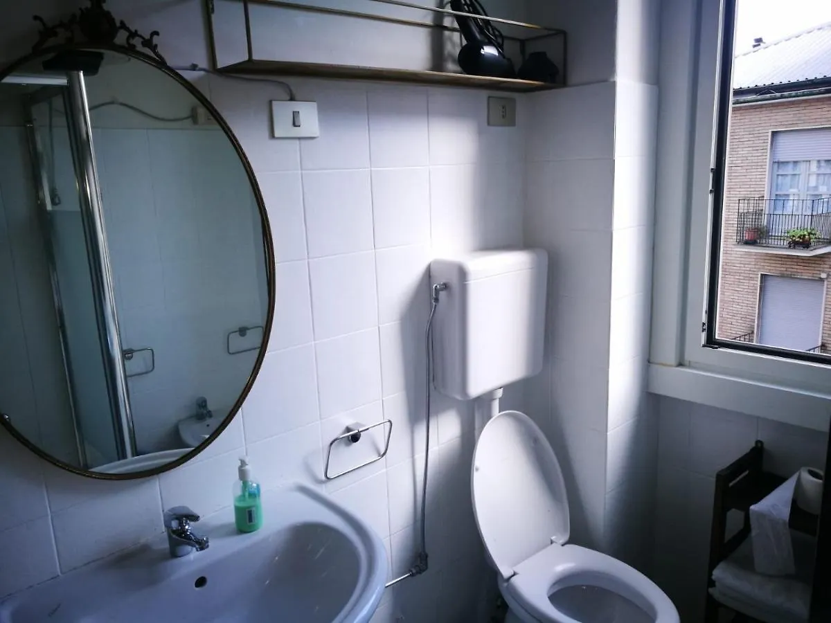 Apartment Porta Romana Metro Station Milan